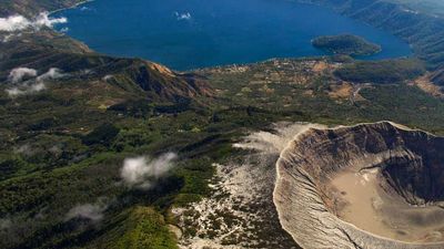 Santa Ana Volcano last erupted in 2005. // © 2015 Ministry of Tourism of El Salvador 2