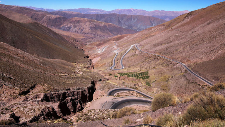 Cuesta del Lapin is full of switchbacks and hairpin turns.