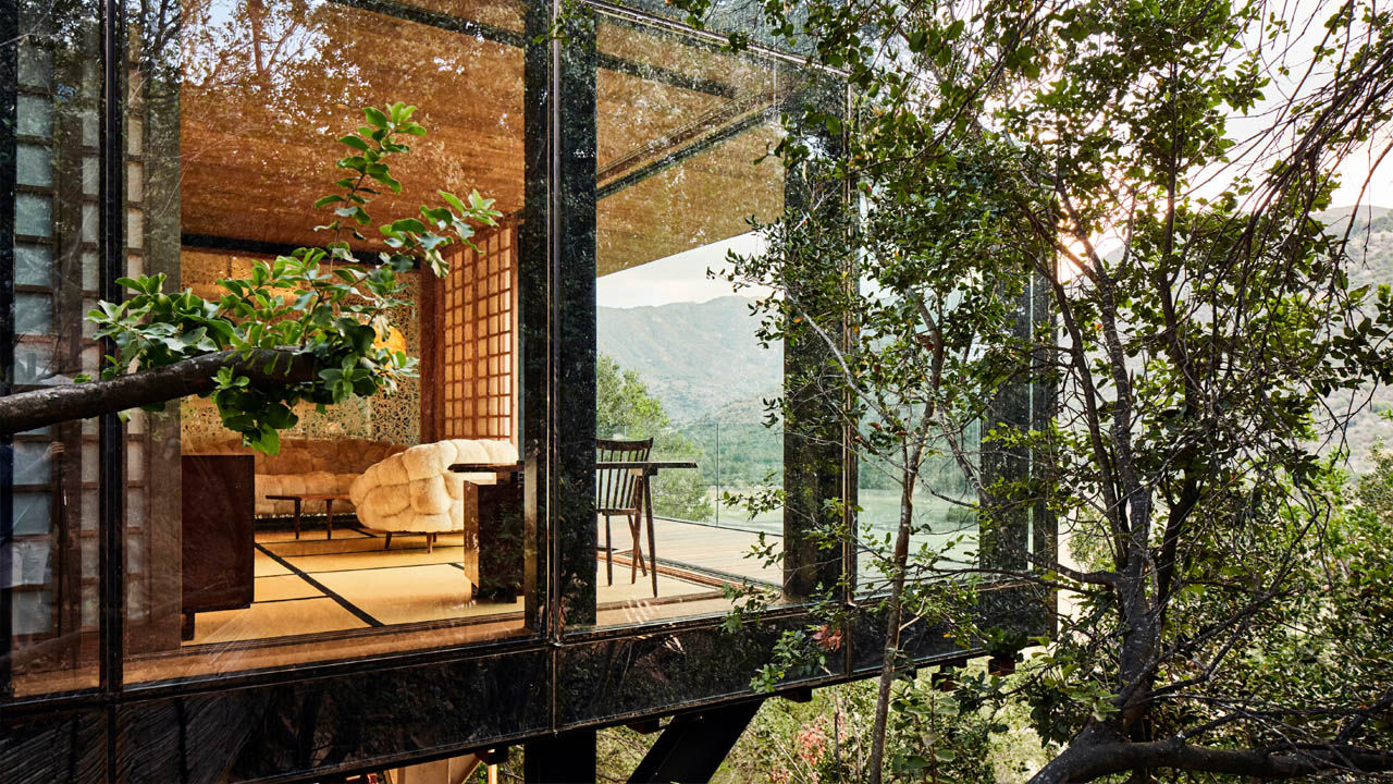 Puro Vik, which launched at Vik Chile in May 2019, currently features seven glass bungalows, though the property plans to build 19 rooms total.