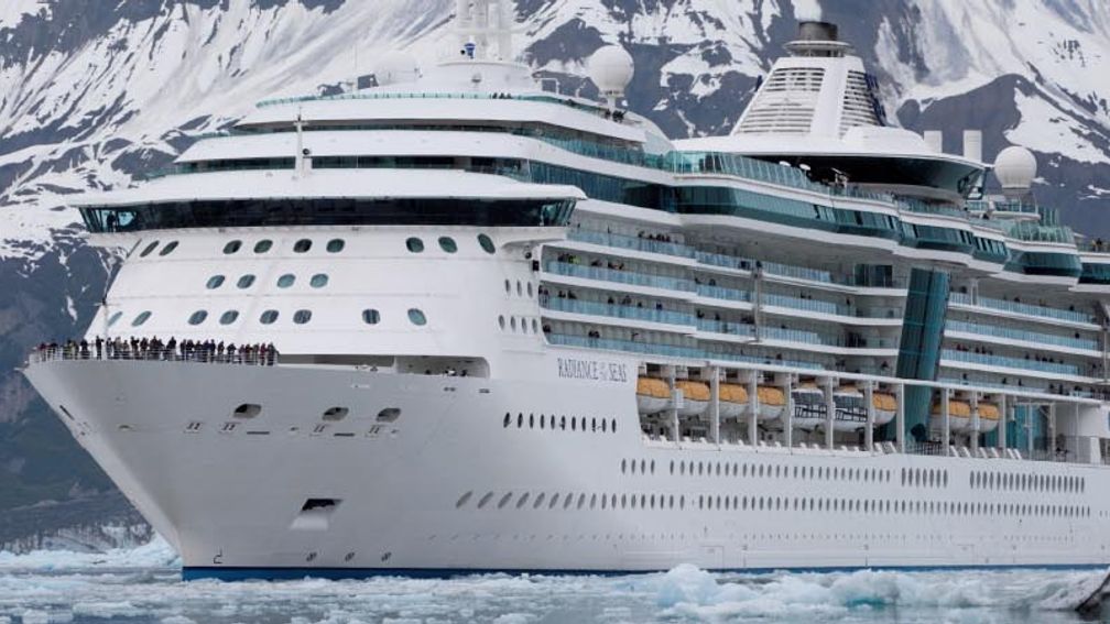 Radiance of the Seas gets an up-close view of Hubbard Glacier. // © 2013 Royal Caribbean International 3