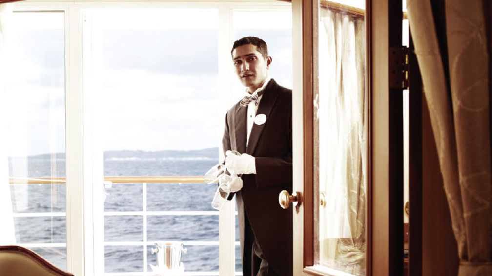 Silver Shadow butlers go far beyond guests’ expectations. // © 2015 Silversea Cruises 3