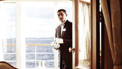 Silver Shadow butlers go far beyond guests’ expectations. // © 2015 Silversea Cruises 3