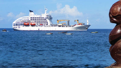 Aranui 5 serves as a supply ship as well as a passenger cruise vessel. // © 2017 Aranui Cruises 2