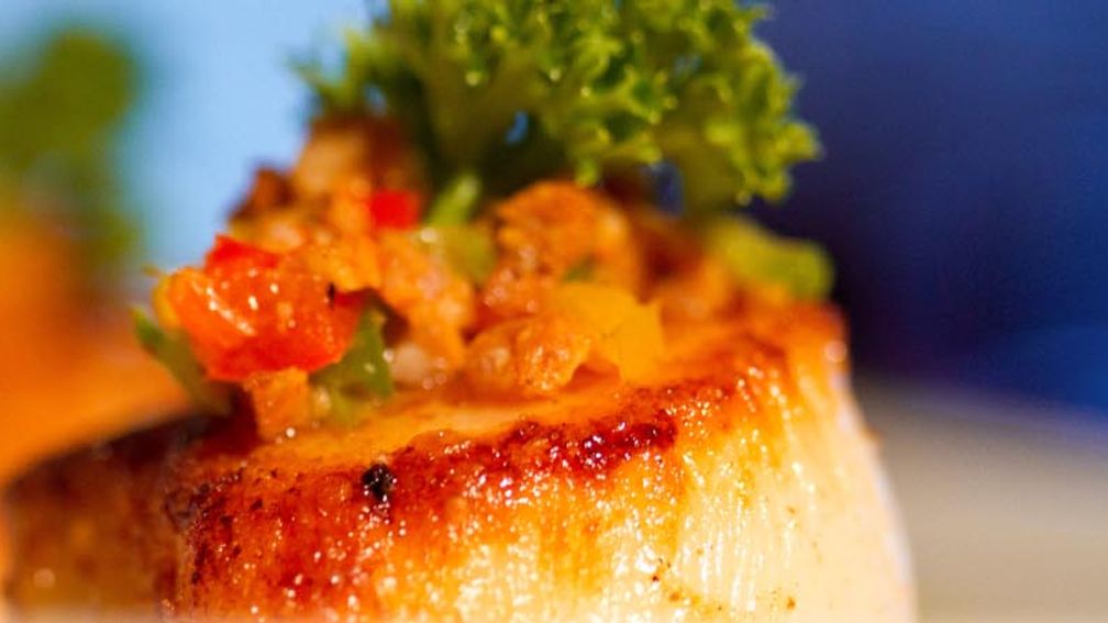 Dining has become a crucial part of the onboard experience // © 2013 Azamara Club Cruises 3