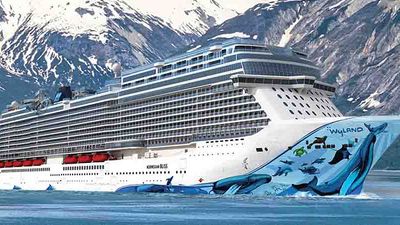 Bliss has been specially designed for cruising in Alaska. // © 2017 Norwegian Cruise Line