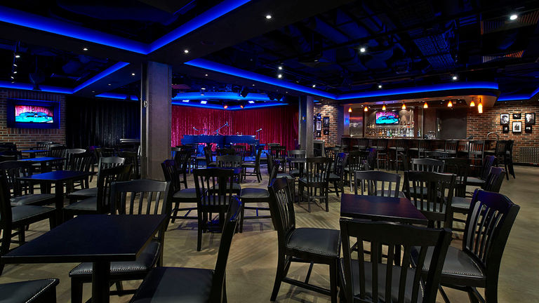 The Headliner’s Comedy Club offers a roster of top comedians.
