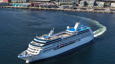Seattle’s ports serve seven major cruise lines. // © 2015 Port of Seattle