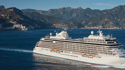 The 750-passenger Seven Seas Explorer // © 2017 Regent Seven Seas Cruises