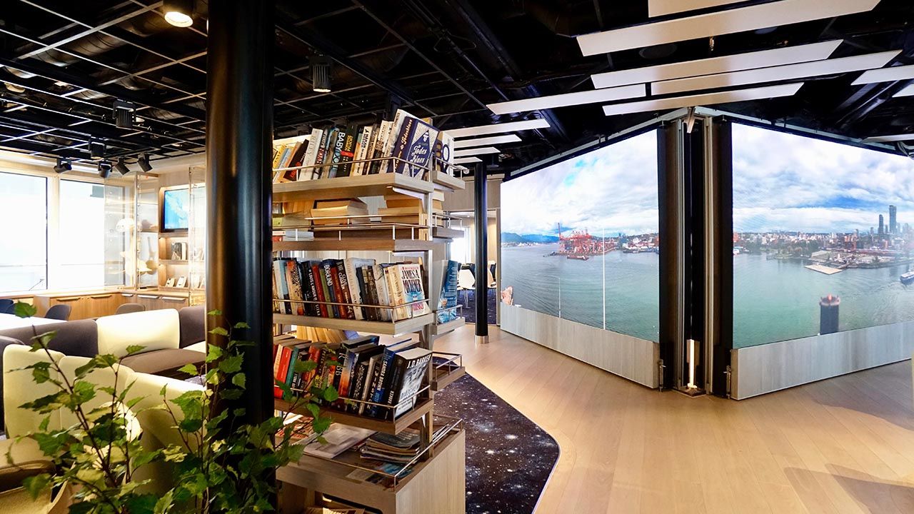 Ship Preview: Roald Amundsen by Hurtigruten