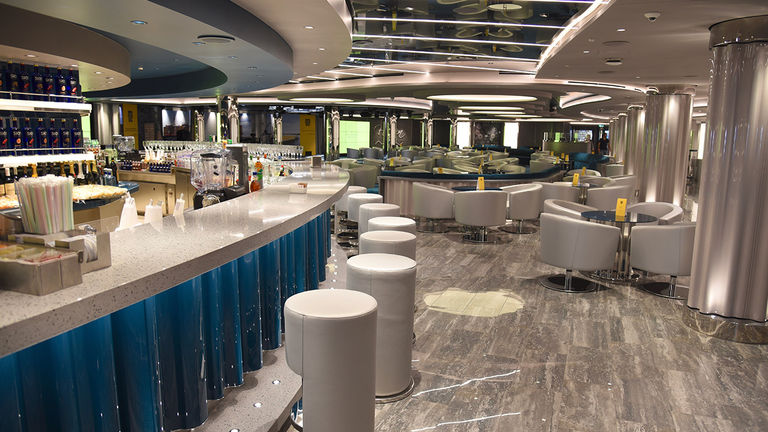 Enjoy a signature MSC cocktail at Haven Lounge.