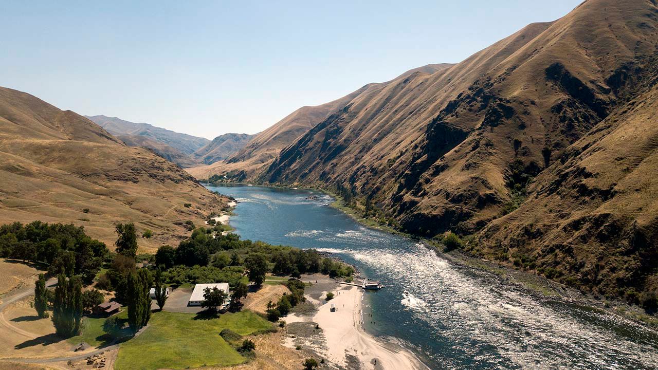 UnCruise Adventures monitors its impact on the destinations to which it travels.