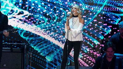 Country music star Carrie Underwood performed at the Carnival Vista naming ceremony in New York City in November. // © 2016 Carnival Cruise Line