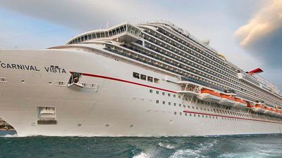 Vista also touts the cruise industry’s first onboard IMAX theater. // © 2017 Carnival Cruise Line