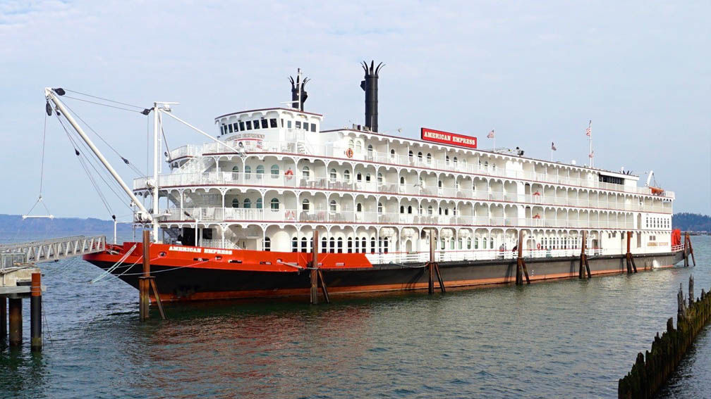 AmericanQueenCOVID