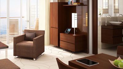 Europa2 offers spacious accommodations. // © 2013 Hapag-Lloyd 3