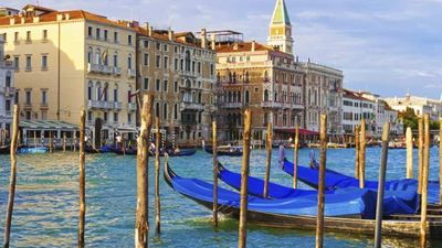 Consider visiting Venice, Italy during Carnival // © 2015 Thinkstock 2