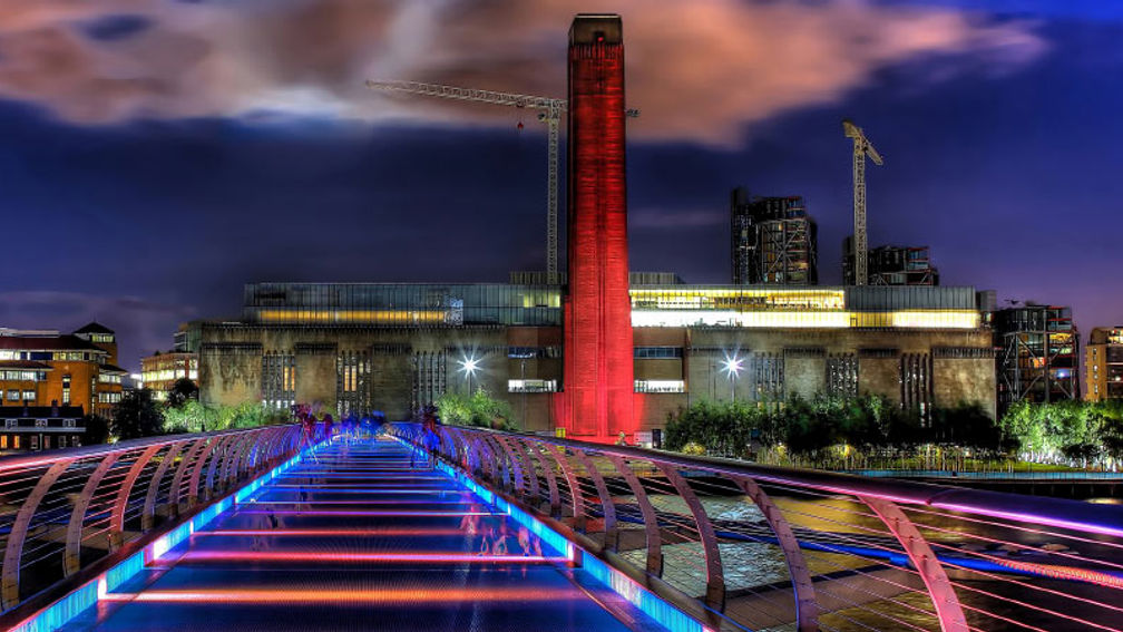 Landmarks such as the London Eye and Sea Life London Aquarium are located on the South Bank. // © 2016 iStock 2