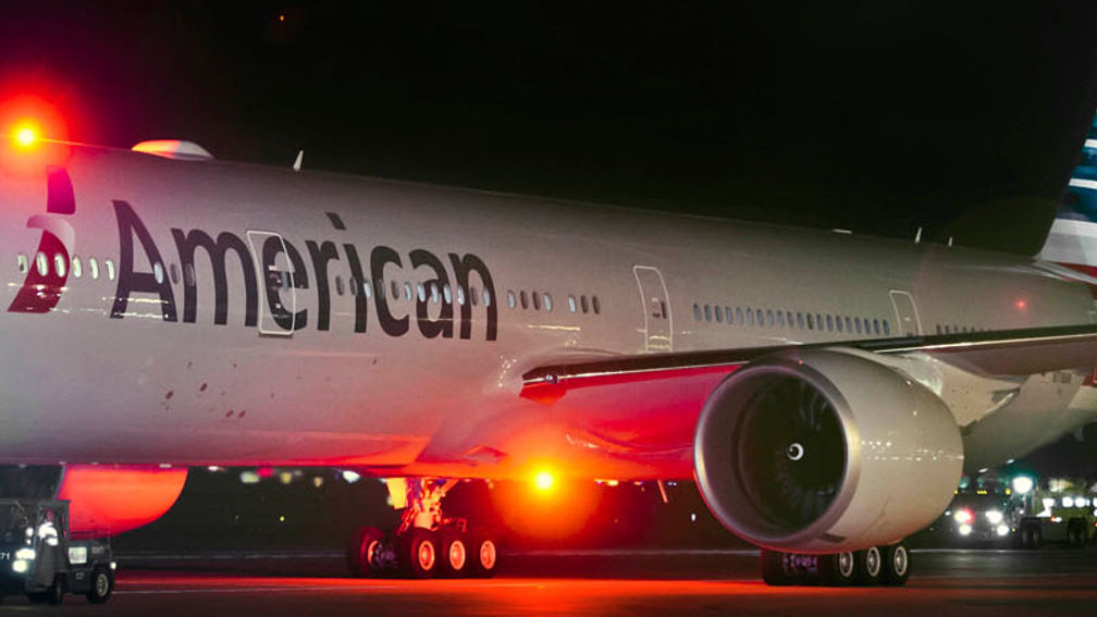 West coast travelers to London can enjoy the new American Airlines Business Class. // © 2014 American Airlines F