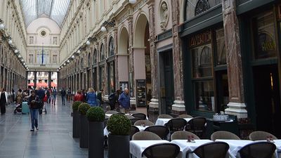 Neuhaus in the Galerie de la Reine in Brussels is where the first praline was created. // © 2016 Melissa Karlin