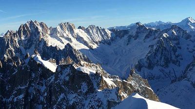 The breathtaking view from the top of the Aiguille du Midi in Chamonix // © 2017 Giselle Abcarian