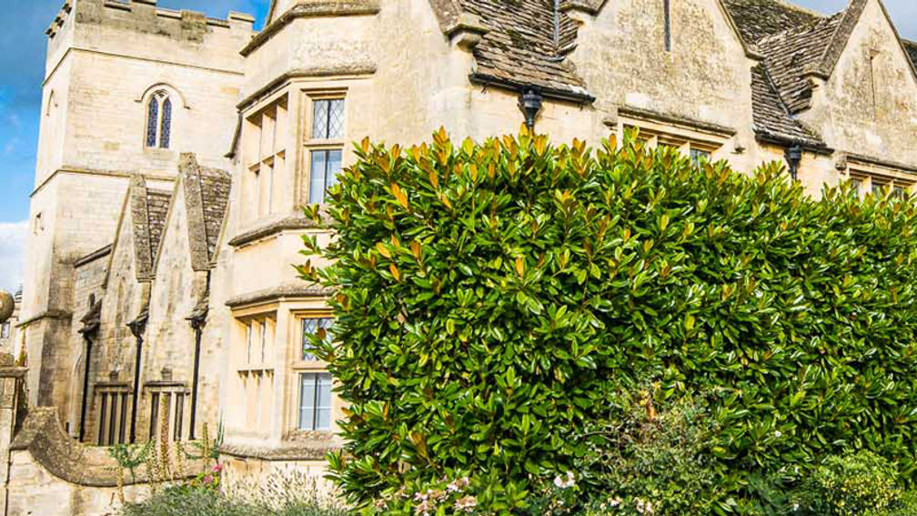 Bordered by Oxford and Cheltenham, the Cotswolds region of the English countryside is renowned for its traditional charm. // © 2014 Bob Demyan F