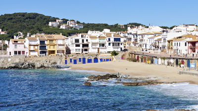 Figueres is home to Salvador Dali’s surrealist museum. // © 2014 Thinkstock F