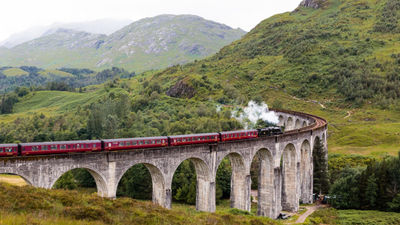 Film Locations, Tours and More Magical Experiences for Harry Potter Fans in the U.K.
