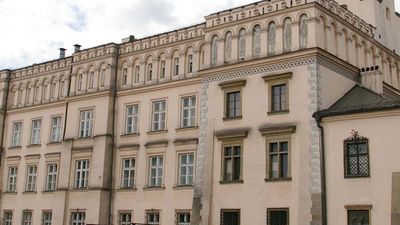 The City Hall in Kazimierz district of Krakow //© 2013 Jakub Halun 3