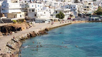 Naxos is the largest of Greece’s Cyclades islands. // © 2017 Creative Commons user timove