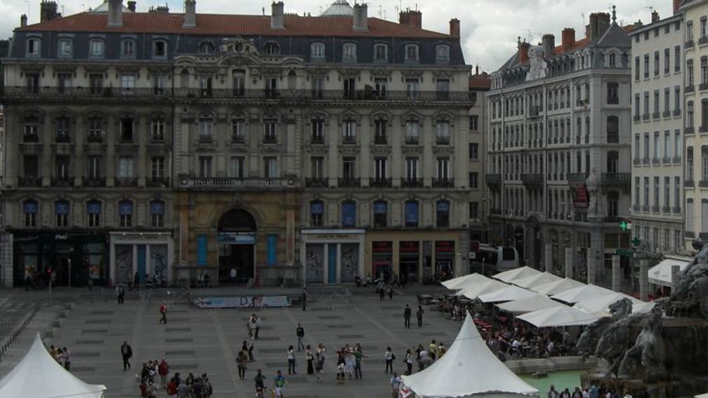 Terreaux square photo spot, Lyon