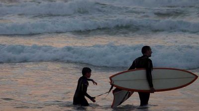 Fistral Beach has hosted several international surfing competitions. // © 2016 Creative Commons user dimmo