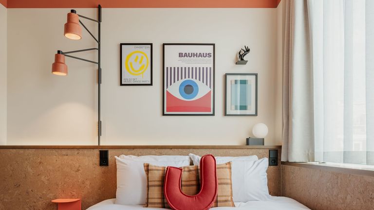 The Usual Rotterdam has 209 guestrooms, including The Usual Plus and The Studio.