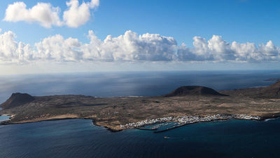 Part of the Canary Islands, La Graciosa is located about 1 mile from Lanzarote. // © 2017 Creative Commons user teliko82