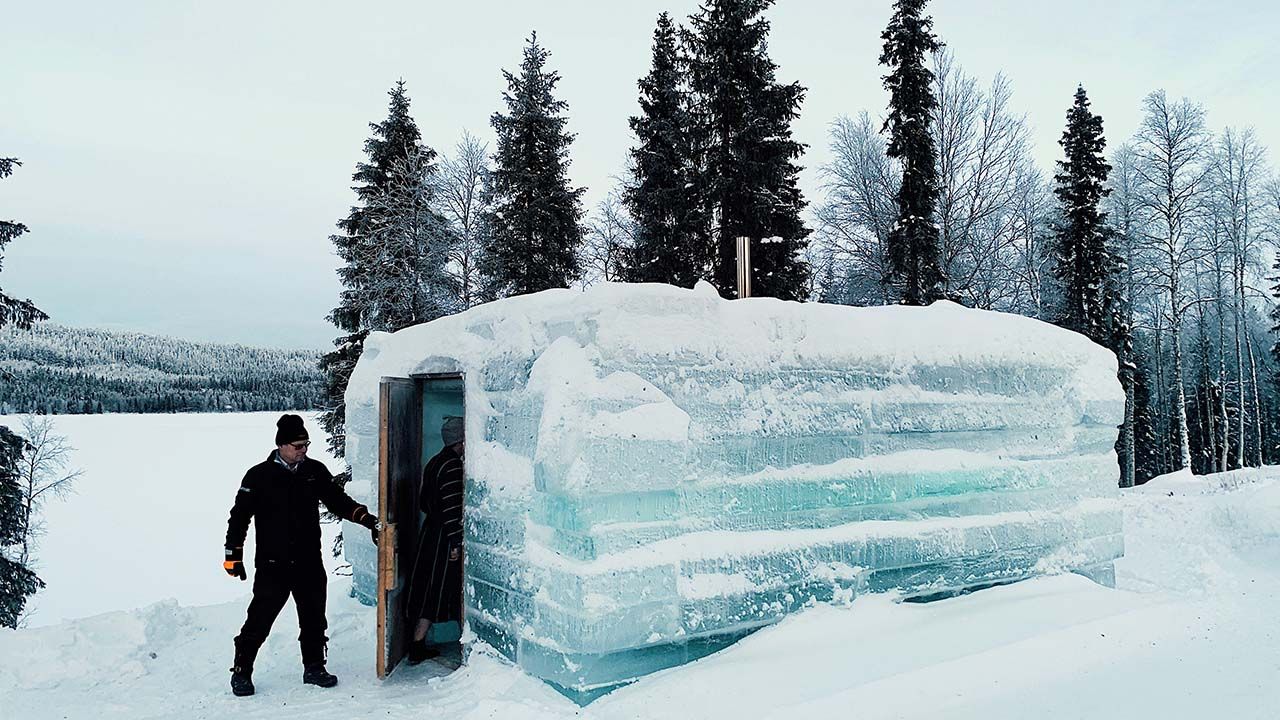 Rukan Salonki Ice Sauna in Kuusamo features 24-inch-thick walls made of ice.