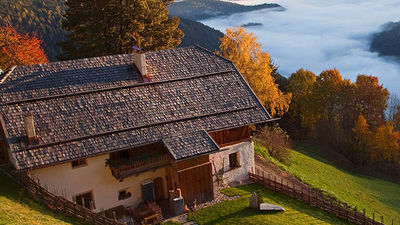 San Lorenzo Mountain Lodge in the Dolomites hosts up to 10 people at a time. // © 2016 Joost Schreve