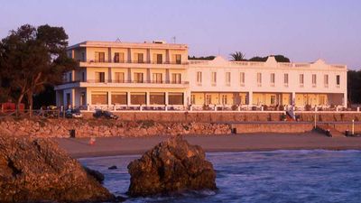 The Hostal Empuries is located right on the beach and next door to Greek ruins. // © 2014 Hostal Empúries