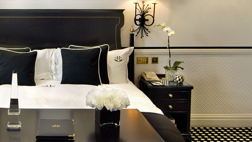 41HOTEL_FEATURE