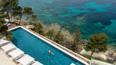 Hotel Review: Four Seasons Astir Palace Hotel Athens in Greece