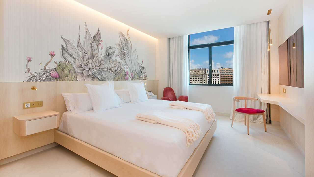 A Deluxe Double guestroom at Iberostar Hotels & Resorts’ first property in Barcelona