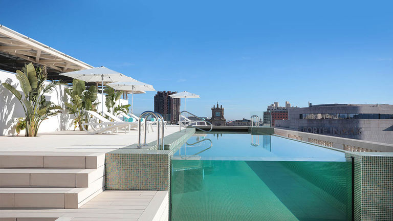 The rooftop pool at Iberostar Paseo de Gracia