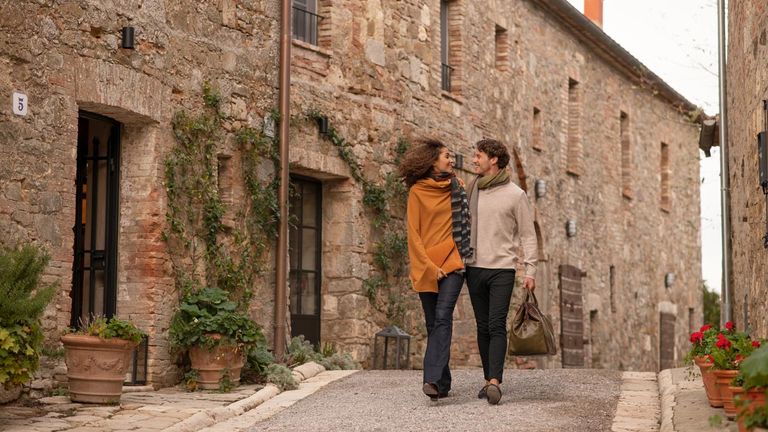 Monteverdi‘s guestrooms, restaurants and other public spaces are located within a small medieval town.