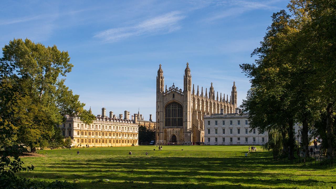 5 Towns Near London With Fewer Crowds