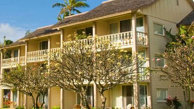 Aston Islander on the Beach offers reduced rates through March 31. // © 2014 Aston Hotels and Resorts 2