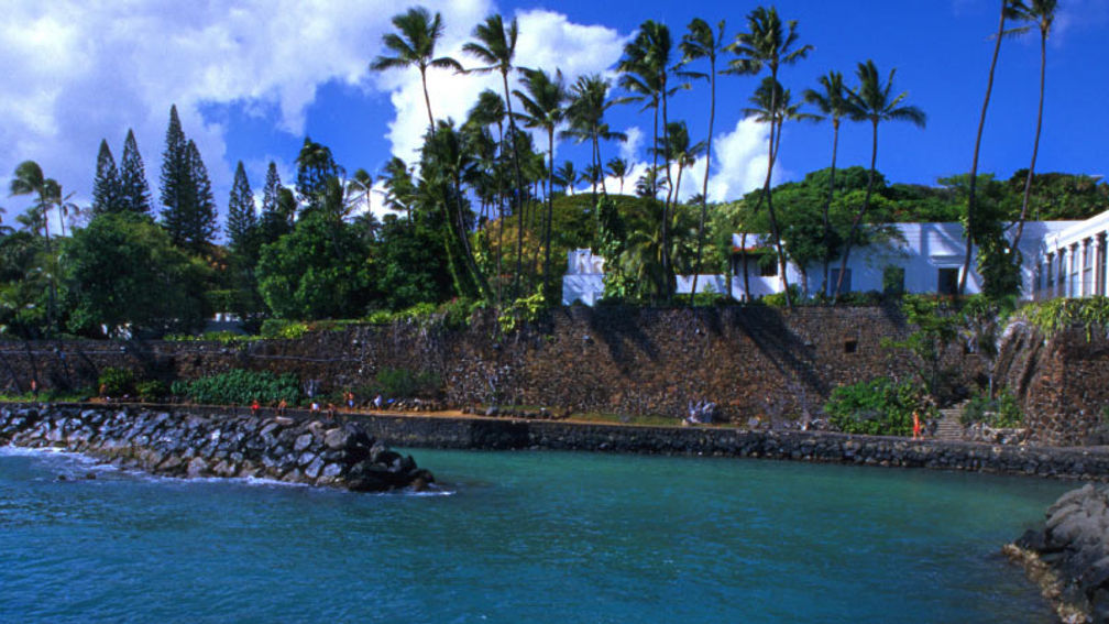 Heiress Doris Duke built her 1930s private estate on the shoreline beneath Diamond Head. // © 2016 David Franzen, Doris Duke Foundation for Islamic Art 2