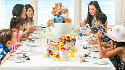 Moana Surfrider tea parties cater to all ages. // © 2016 Moana Surfrider, A Westin Resort & Spa
