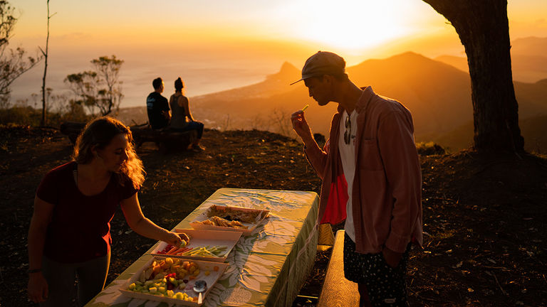 The Oahu Sunset on the Ridge tour culminates in mouthwatering snacks and mesmerizing views above west Oahu.