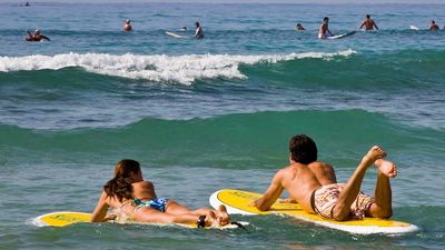 The GoHawaii app includes tips for staying safe in ocean waters. // © 2016 Hawaii Tourism Authority/Tor Johnson