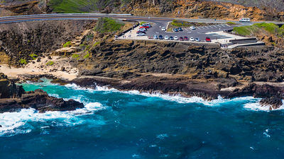 The Halona Blowhole Lookout, a highlight of Oahu's eastern coastal drive. // © 2014 HTA/Tor Johnson