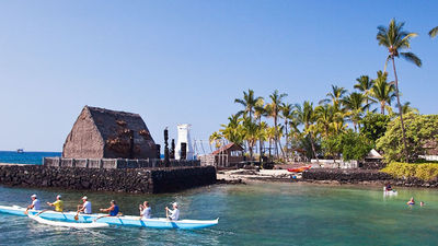 In Kailua Village, modern-day visitors can explore such historic sites as Ahuena Heiau. // © 2015 HTA/Tor Johnson