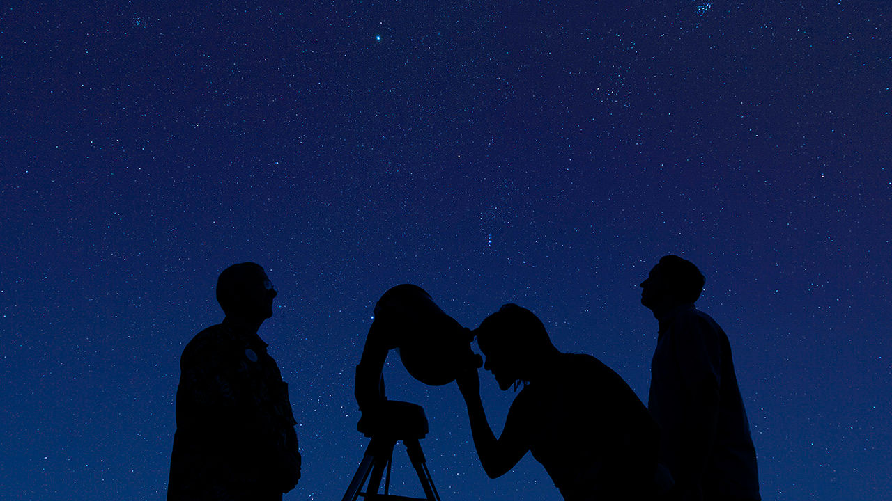 Tour of the Stars invites guests to the top of Hyatt Maui for stellar stargazing.